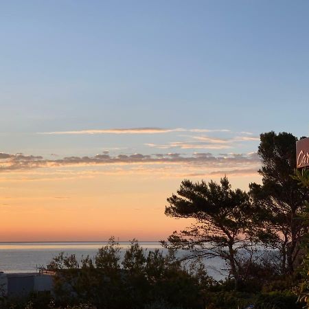 Hotel La Caravelle Fréjus Екстериор снимка
