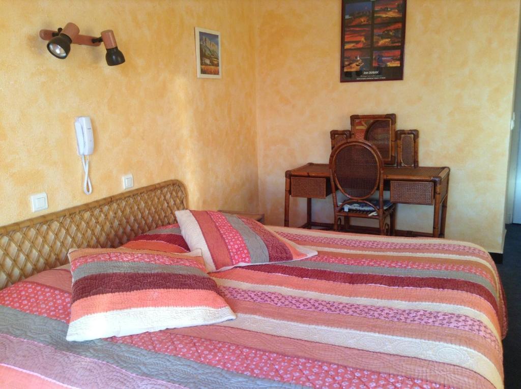 Hotel La Caravelle Fréjus Екстериор снимка