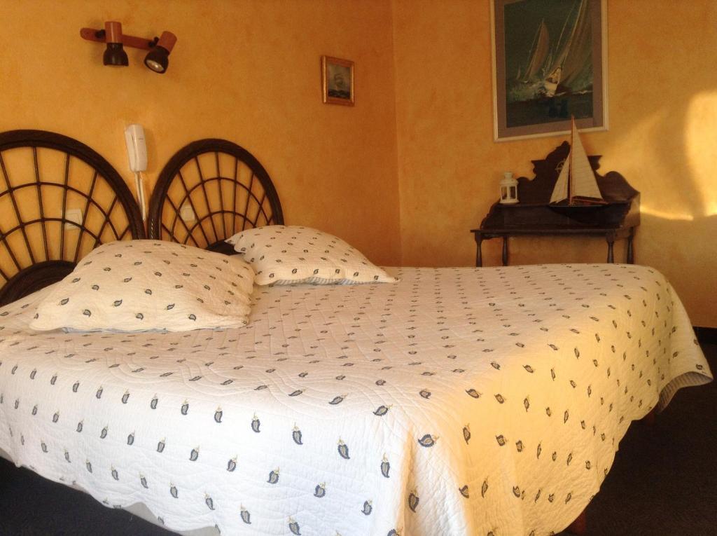 Hotel La Caravelle Fréjus Екстериор снимка