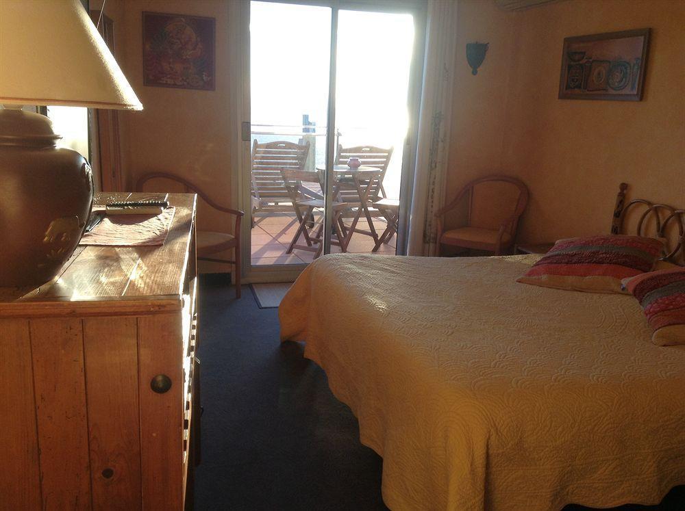 Hotel La Caravelle Fréjus Екстериор снимка